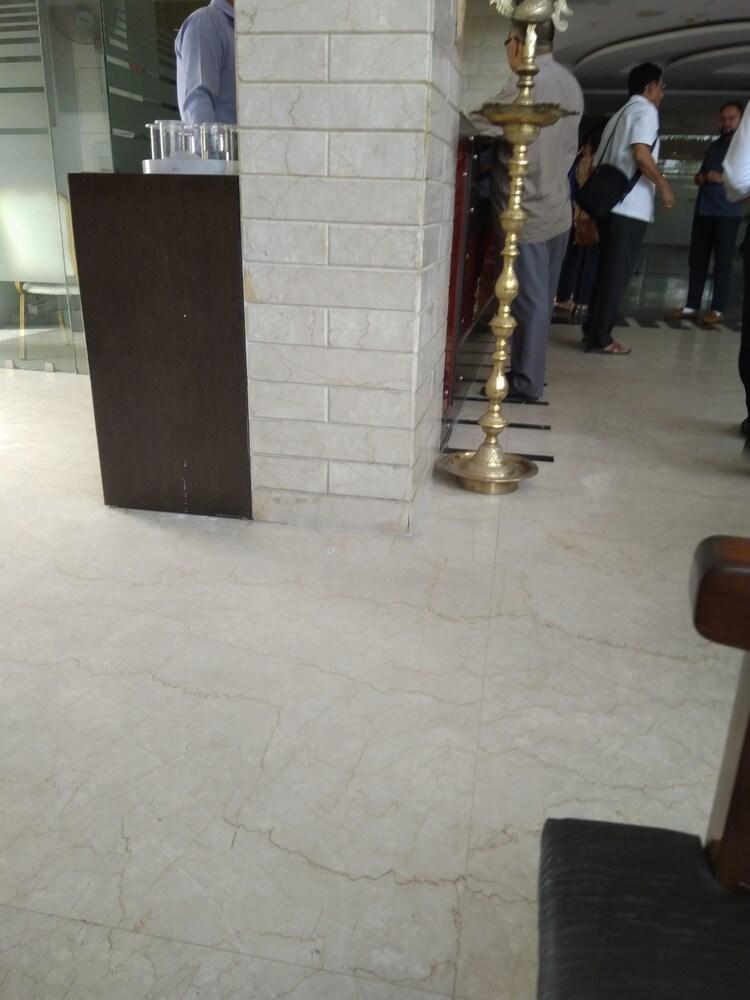 Hotel Rajshree & Spa Chandigarh Exterior photo