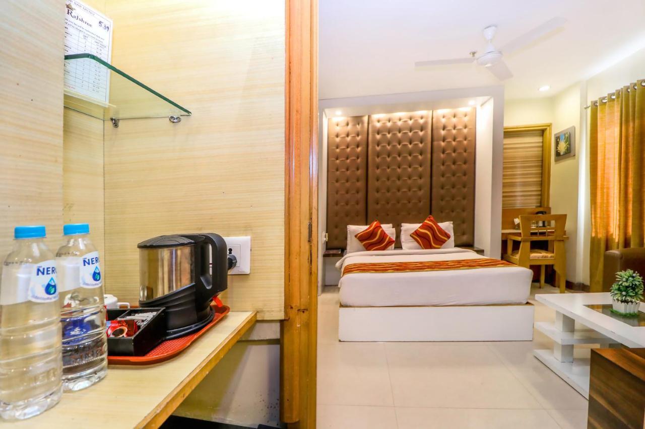 Hotel Rajshree & Spa Chandigarh Exterior photo