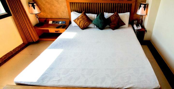 Hotel Rajshree & Spa Chandigarh Exterior photo