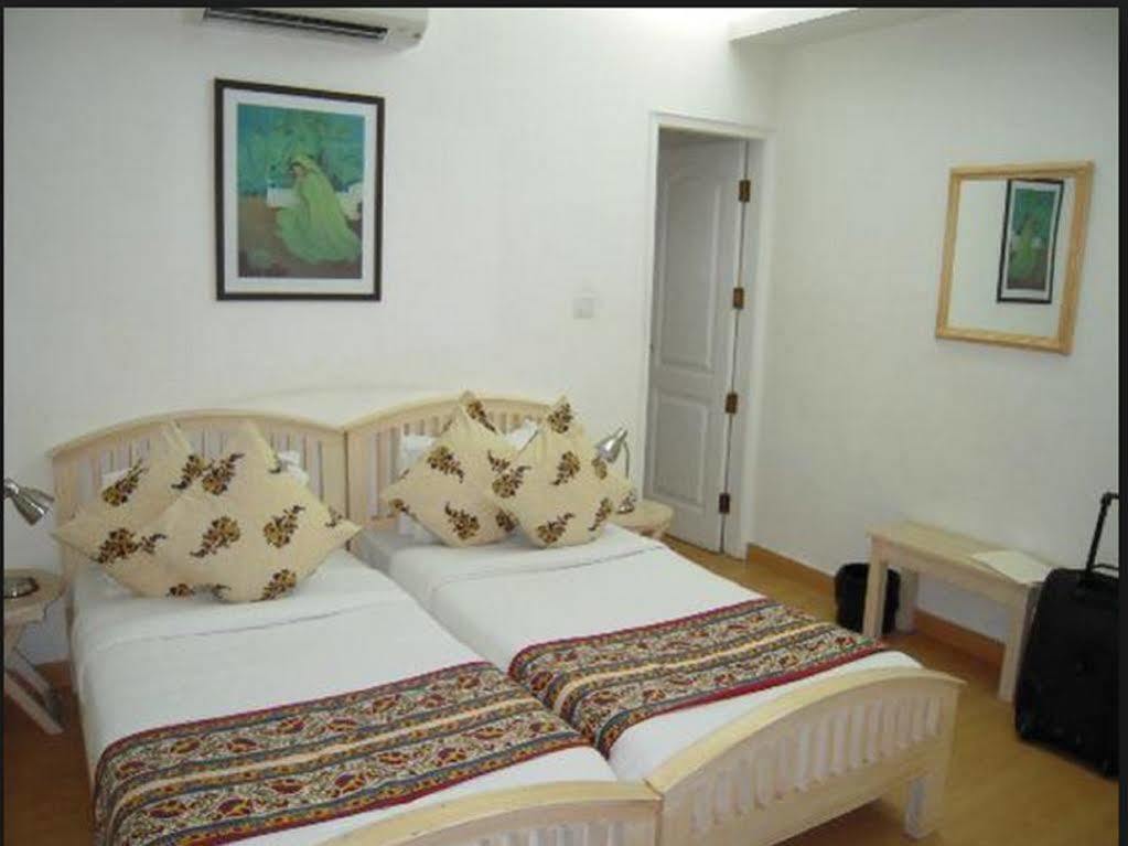 Hotel Rajshree & Spa Chandigarh Exterior photo